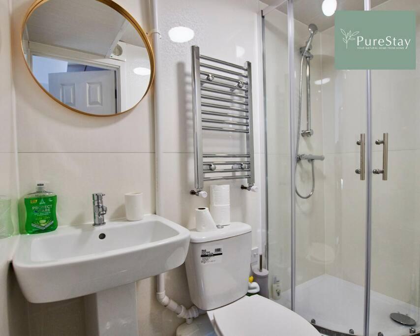 Perfect Contractor House In Leeds With 6 Beds By Purestay- Min 7 Nights! Apartment