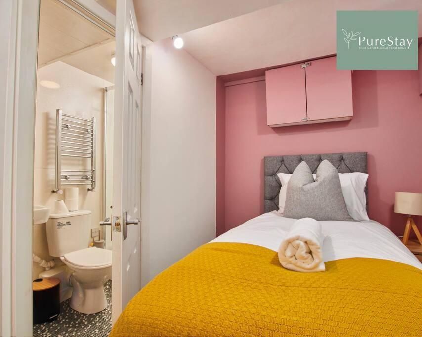 Perfect Contractor House In Leeds With 6 Beds By Purestay- Min 7 Nights! Apartment Leeds (West Yorkshire)