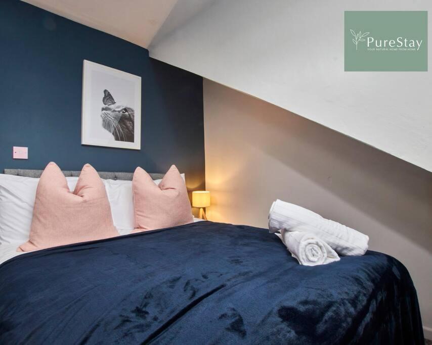 Perfect Contractor House In Leeds With 6 Beds By Purestay- Min 7 Nights! *